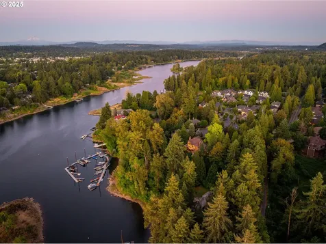 18225 River Edge Court Lake Oswego OR 97034