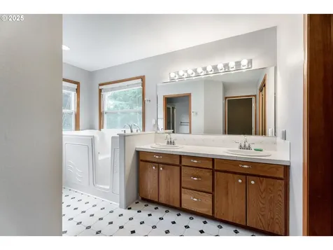 3117 NE 106th Street Vancouver WA 98686