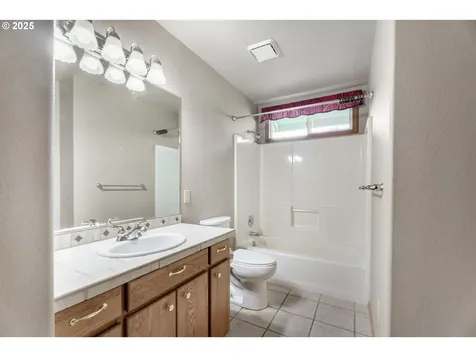 3117 NE 106th Street Vancouver WA 98686