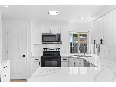 5346 NW Deerfield Way Portland OR 97229