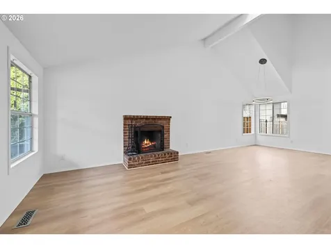 5346 NW Deerfield Way Portland OR 97229