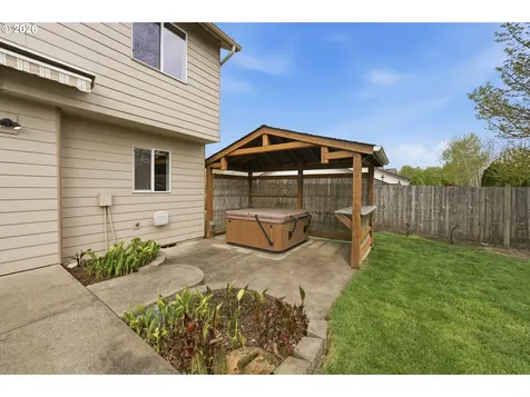 2340 SW Howard Drive Mcminnville OR 97128