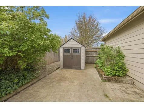 2340 SW Howard Drive Mcminnville OR 97128