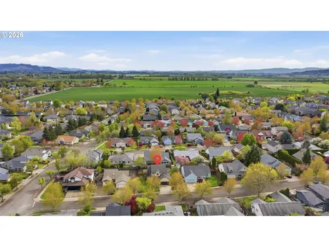 2340 SW Howard Drive Mcminnville OR 97128