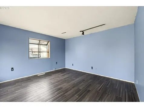 1749 NE Orchard Avenue Mcminnville OR 97128