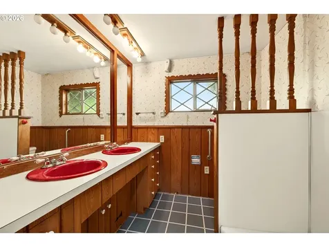 1749 NE Orchard Avenue Mcminnville OR 97128