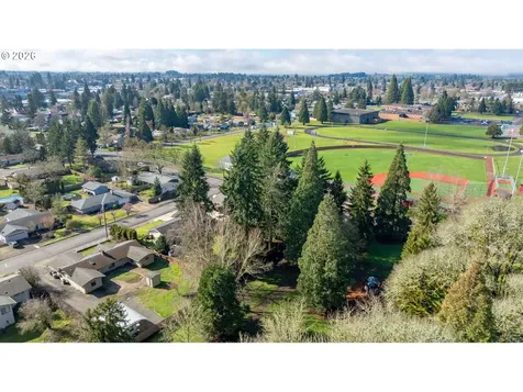 1749 NE Orchard Avenue Mcminnville OR 97128