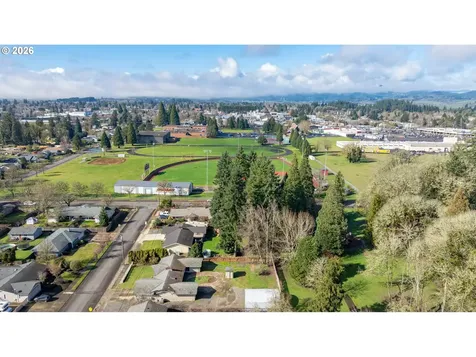 1749 NE Orchard Avenue Mcminnville OR 97128