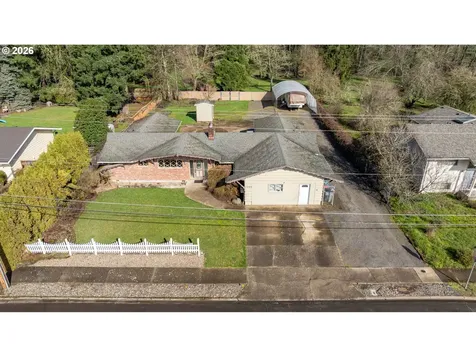 1749 NE Orchard Avenue Mcminnville OR 97128