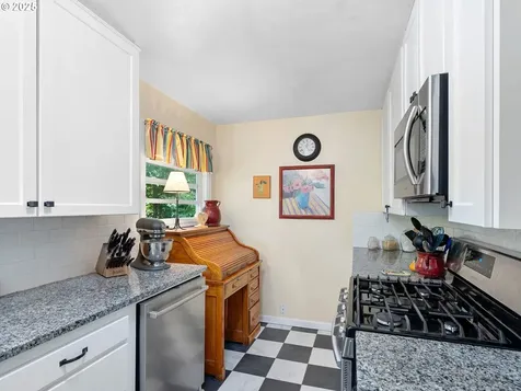 5665 Bonita Road Lake Oswego OR 97035