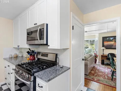 5665 Bonita Road Lake Oswego OR 97035