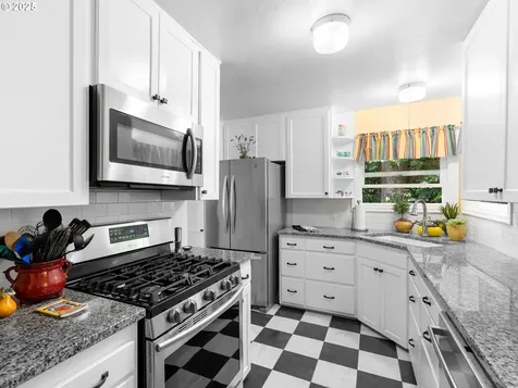 5665 Bonita Road Lake Oswego OR 97035