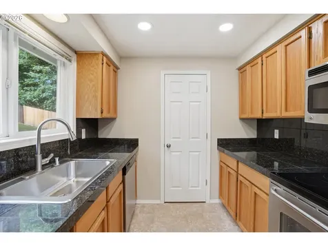 511 W 3rd Street La Center WA 98629