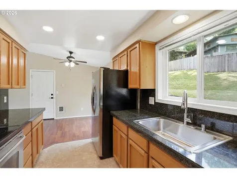 511 W 3rd Street La Center WA 98629