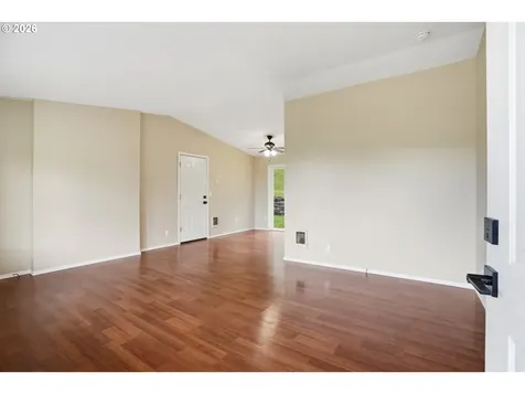 511 W 3rd Street La Center WA 98629