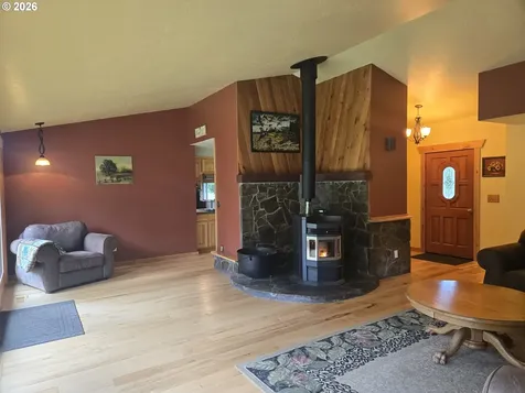 33740 S Ball Road Molalla OR 97038