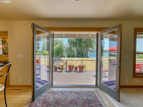 22732 NW Gillihan Road Portland OR 97231