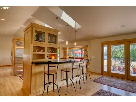 22732 NW Gillihan Road Portland OR 97231