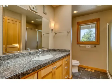 22732 NW Gillihan Road Portland OR 97231