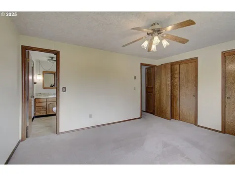3309 NW 151st Street Vancouver WA 98685