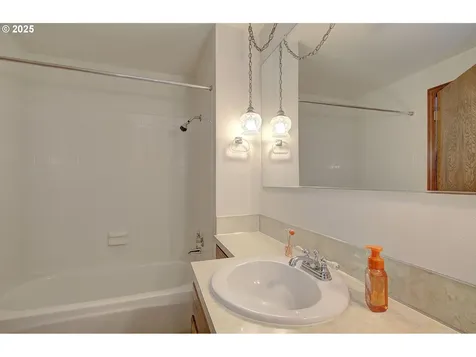 3309 NW 151st Street Vancouver WA 98685