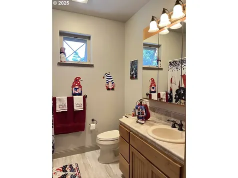 7 Fawn Ridge Lane Florence OR 97439
