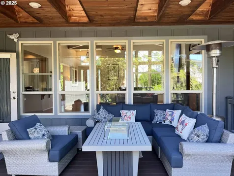 7 Fawn Ridge Lane Florence OR 97439
