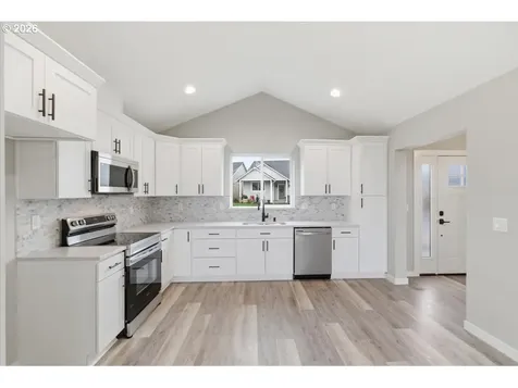 1453 45th Avenue Sweet Home OR 97386
