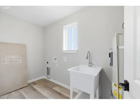 1453 45th Avenue Sweet Home OR 97386