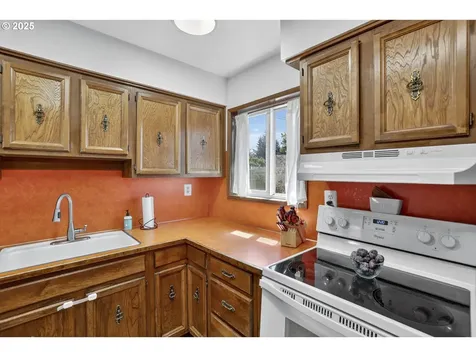17840 SE Yamhill Street Portland OR 97233