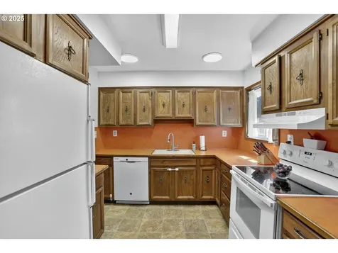 17840 SE Yamhill Street Portland OR 97233