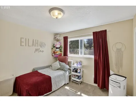 17840 SE Yamhill Street Portland OR 97233