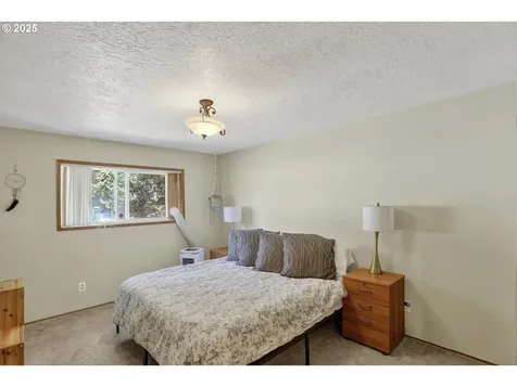 17840 SE Yamhill Street Portland OR 97233