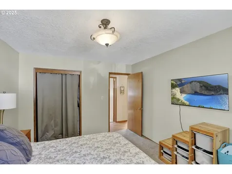 17840 SE Yamhill Street Portland OR 97233