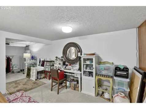 17840 SE Yamhill Street Portland OR 97233