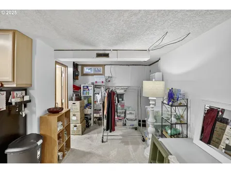 17840 SE Yamhill Street Portland OR 97233