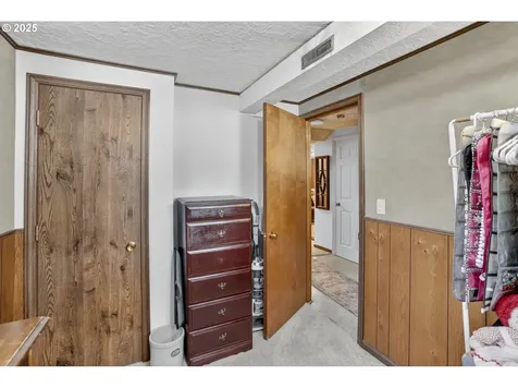 17840 SE Yamhill Street Portland OR 97233