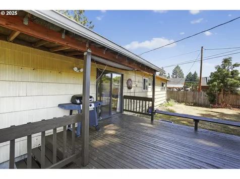 17840 SE Yamhill Street Portland OR 97233