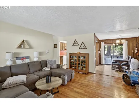 17840 SE Yamhill Street Portland OR 97233