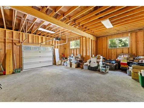 905 Summit Loop Grants Pass OR 97527