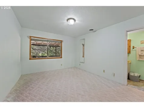 905 Summit Loop Grants Pass OR 97527