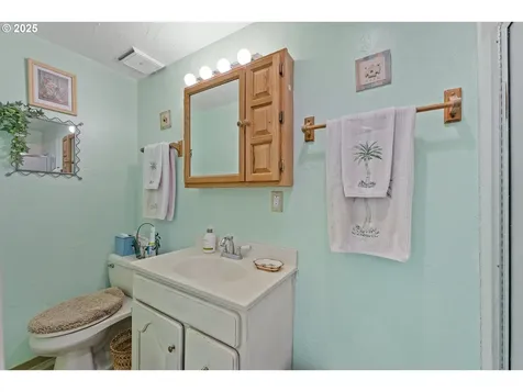905 Summit Loop Grants Pass OR 97527
