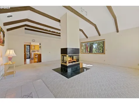 905 Summit Loop Grants Pass OR 97527