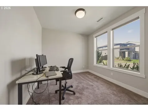 2101 N 2nd Way Ridgefield WA 98642