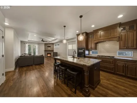 2101 N 2nd Way Ridgefield WA 98642