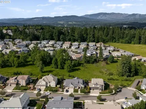 1856 NW Sierra Way Camas WA 98607