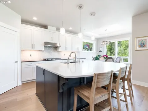 1856 NW Sierra Way Camas WA 98607