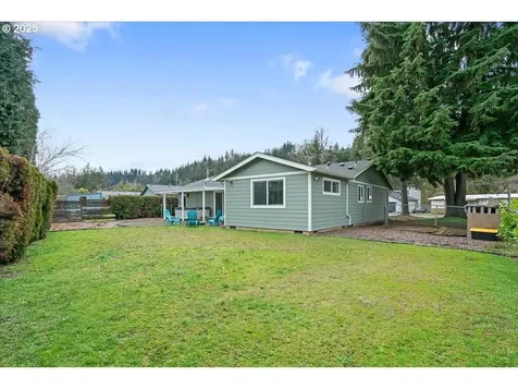 1233 S Water Street Silverton OR 97381