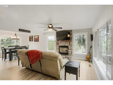 2167 SE Meadow Court Gresham OR 97080