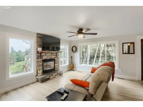 2167 SE Meadow Court Gresham OR 97080
